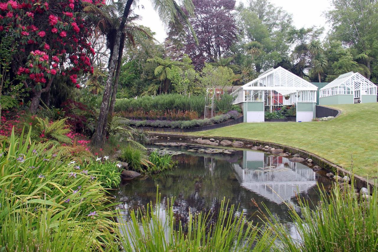 Brecon Pond Bed & Breakfast Stratford Exterior foto