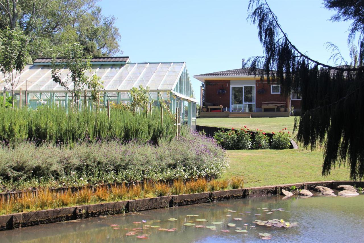 Brecon Pond Bed & Breakfast Stratford Exterior foto